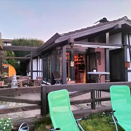 度假居 Kirstens Ferienhauschen Mit Listerseeblick 迈内尔茨哈根